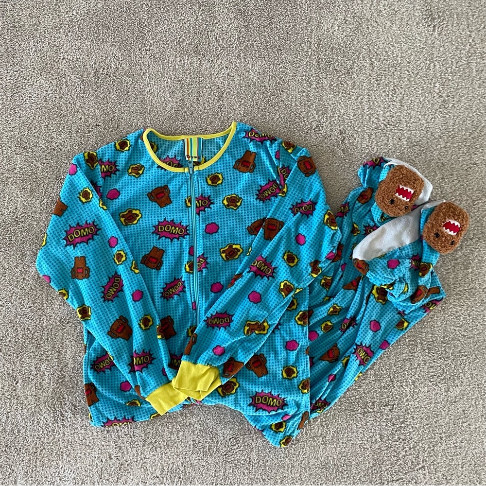 SOLD | DOMO Onesie Footie Pajamas